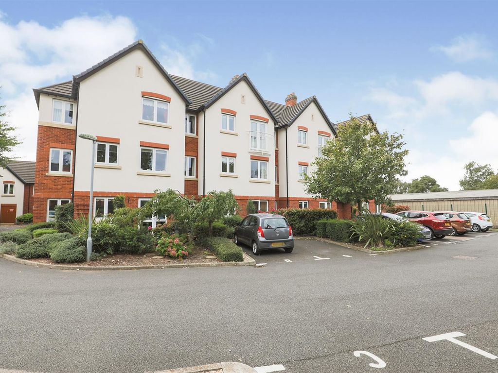 1 bed flat for sale in Rowleys Court, Sandhurst Street, Oadby, Leicester LE2, £130,000