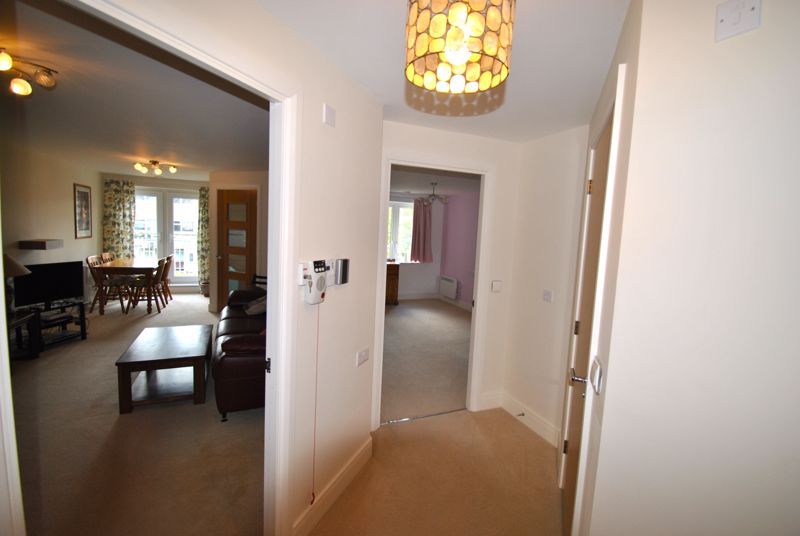 1 bed flat for sale in Goodes Court, Royston SG8, £165,000