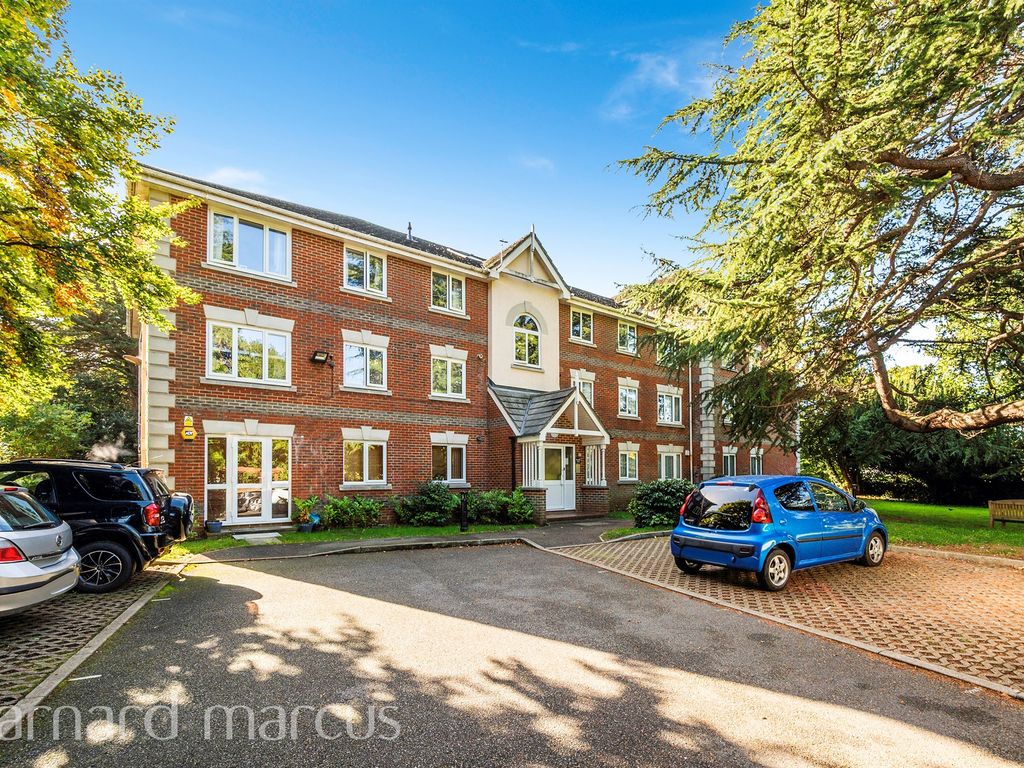 2 bed flat for sale in Haling Park Road, South Croydon CR2, £265,000