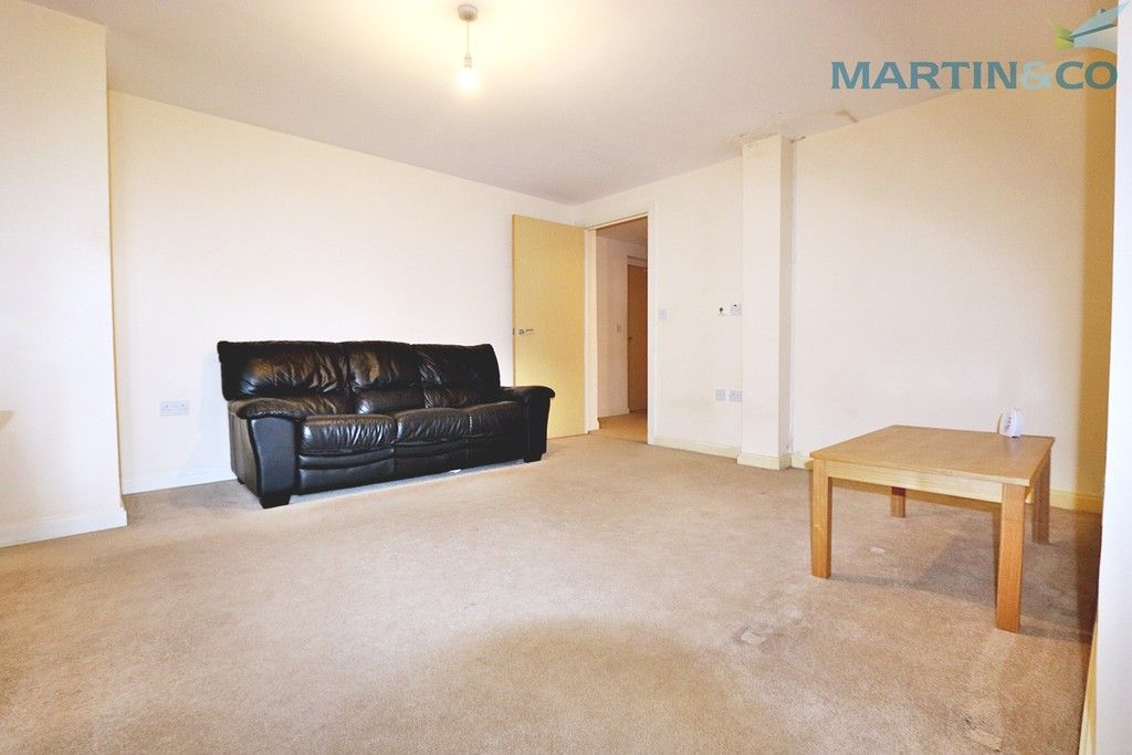2 bed flat for sale in Silurian Place, Cardiff CF10, £180,000
