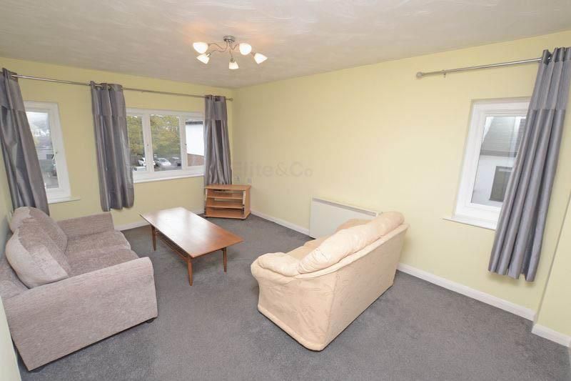 1 bed flat for sale in Rectory Road, Beckenham BR3, £130,000