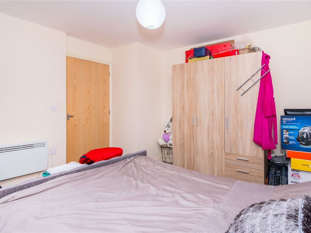 1 bed flat for sale in Alice Street, Bilston, Wolverhampton, West Midlands WV14, £90,000