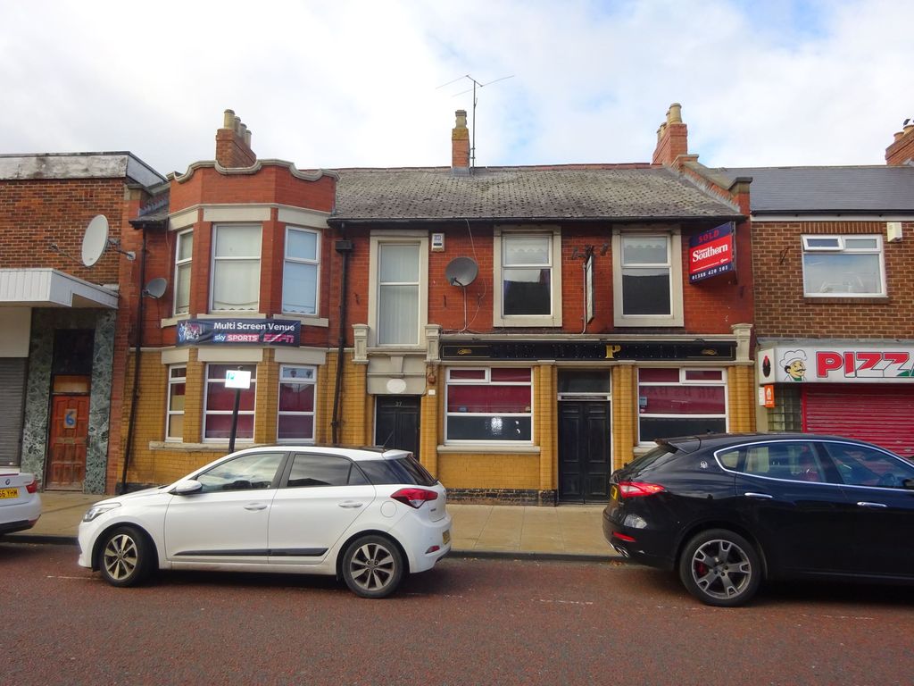 Pub/bar for sale in Cheapside, Spennymoor DL16, £225,000