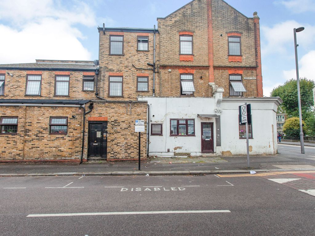 1 bed flat for sale in High Road Leyton, Leyton, London E10, £250,000