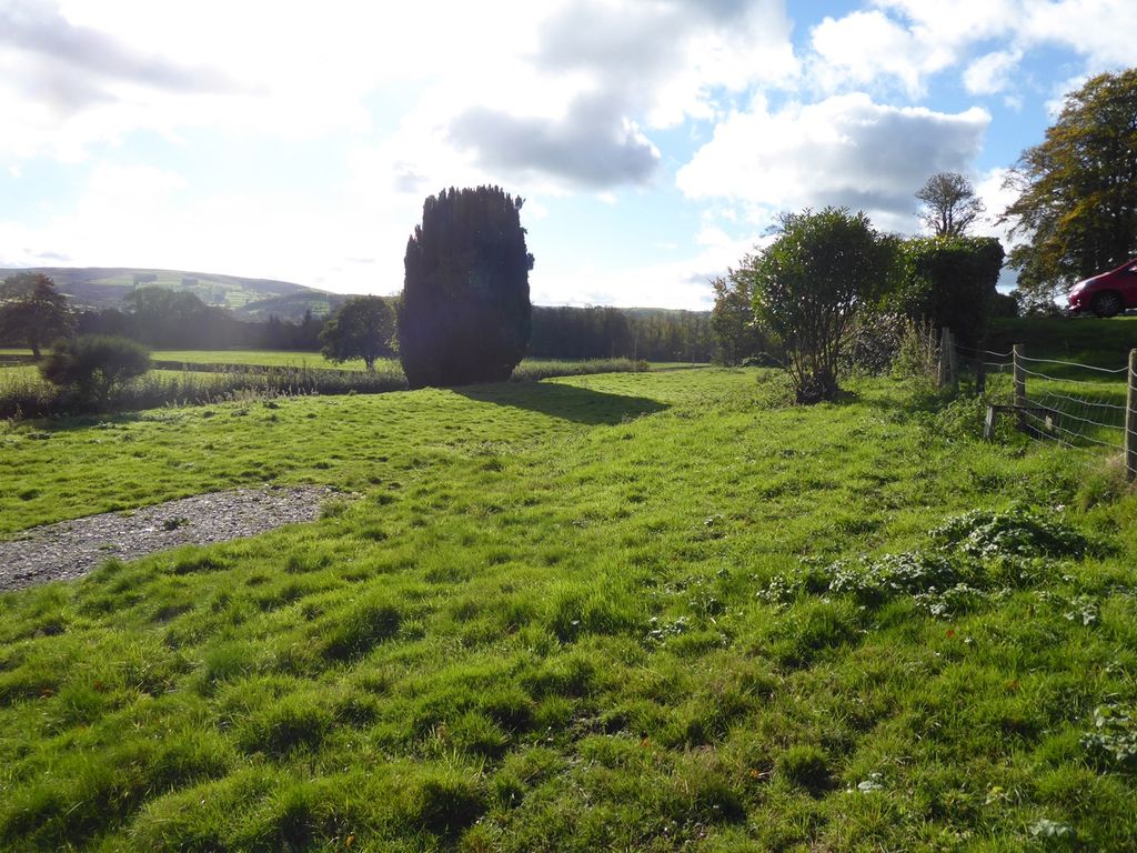 Land for sale in Llanwnnen Road, Lampeter SA48, £250,000