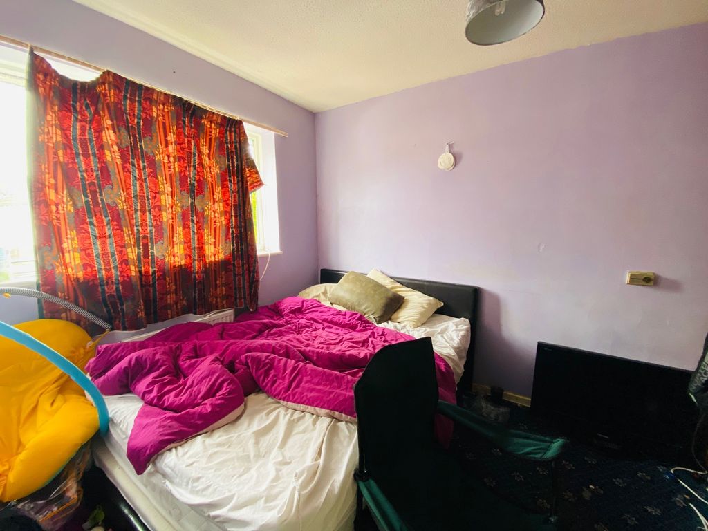 3 bed semi-detached house for sale in Beech Grove, St. Brides Wentlooge, Newport NP10, £160,000
