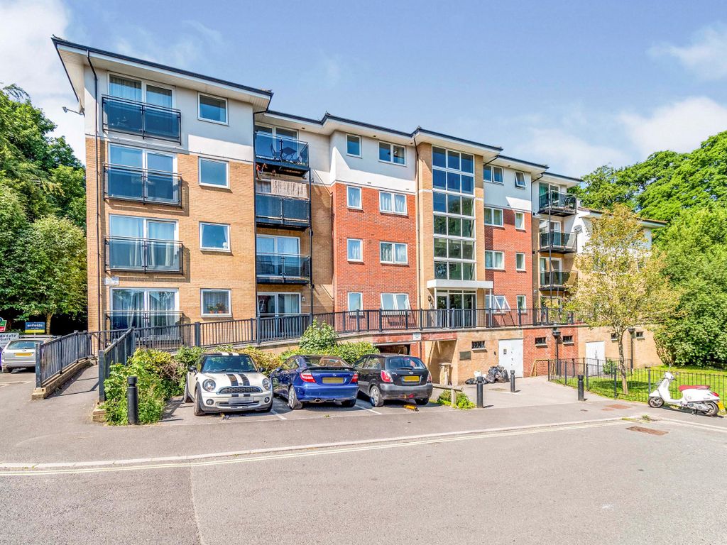 2 bed flat for sale in Seacole Gardens, Shirley, Southampton, Hampshire SO16, £190,000