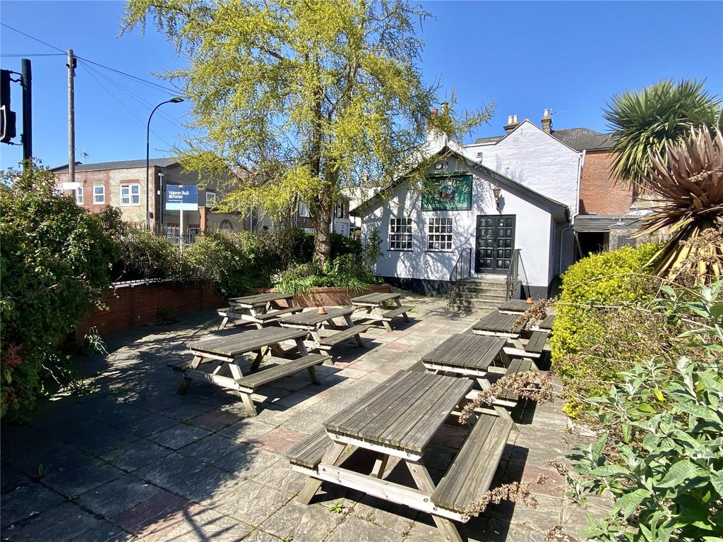 2 bed property for sale in St. Johns Rd, Ryde, Isle Of Wight PO33, £300,000