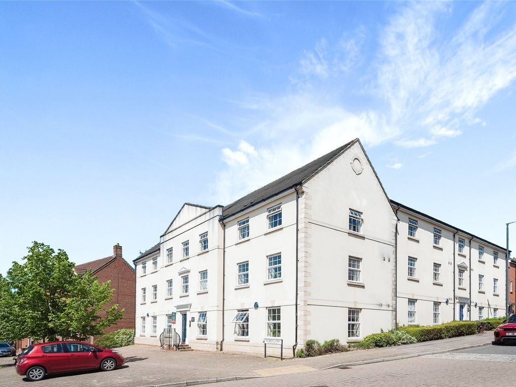 2 bed flat for sale in Bainton House, 2 Millgrove Street, Swindon, Wiltshire SN25, £150,000