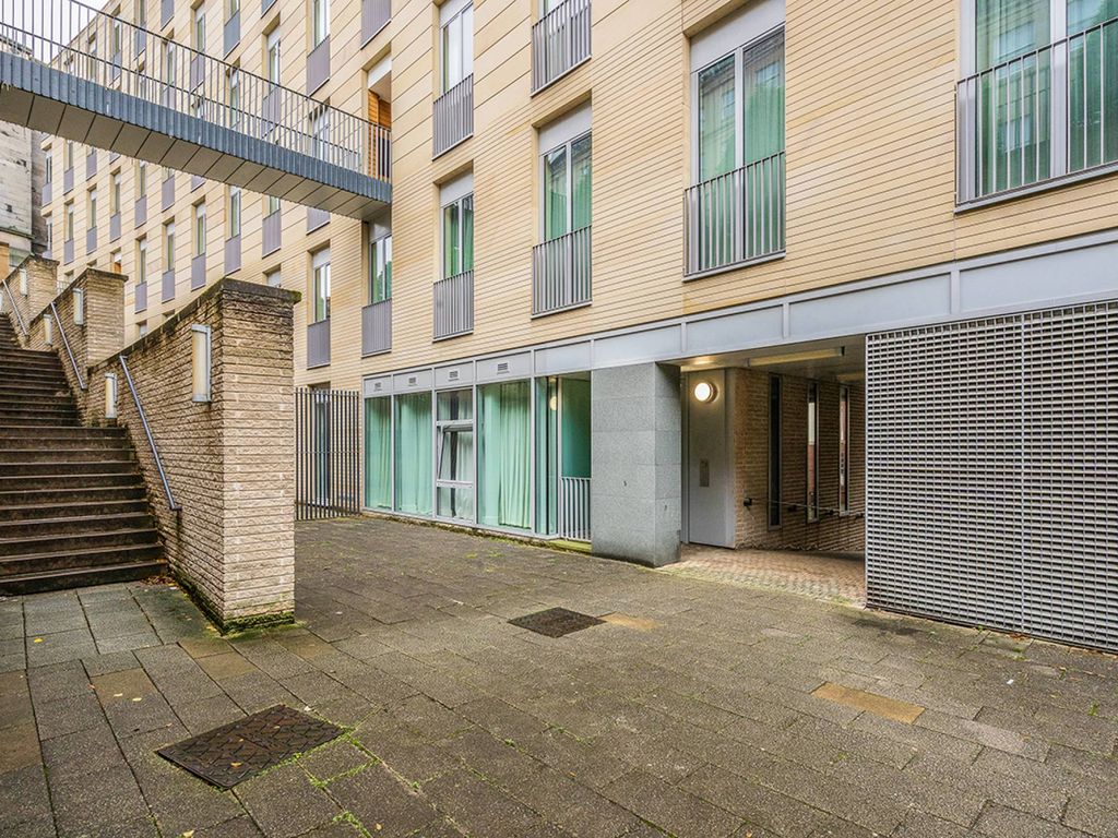 1 bed flat for sale in St Vincent Place, Edinburgh EH3, £269,500