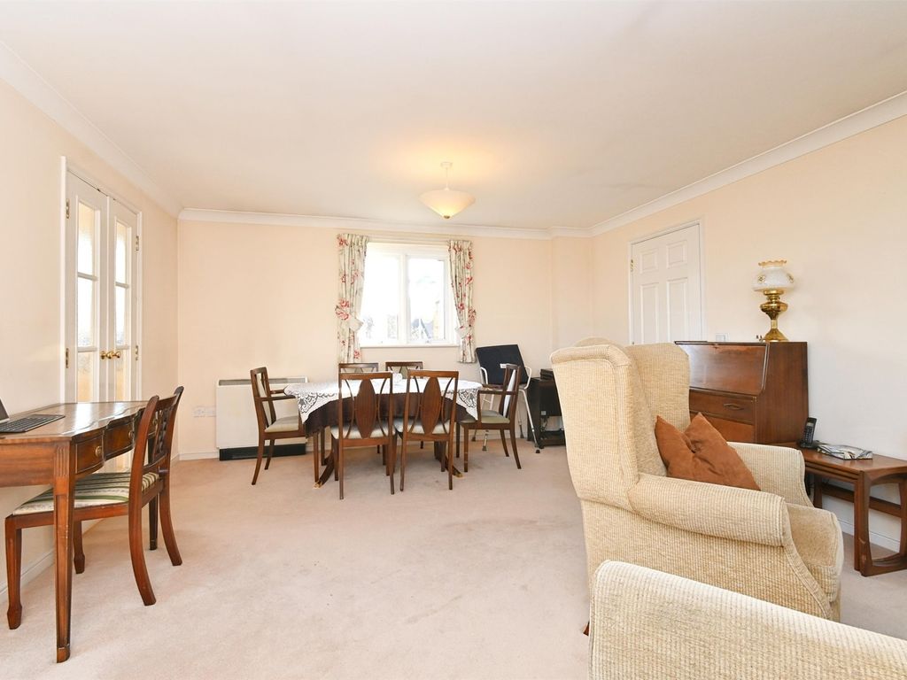 1 bed flat for sale in Earlham Road, Norwich NR2, £140,000