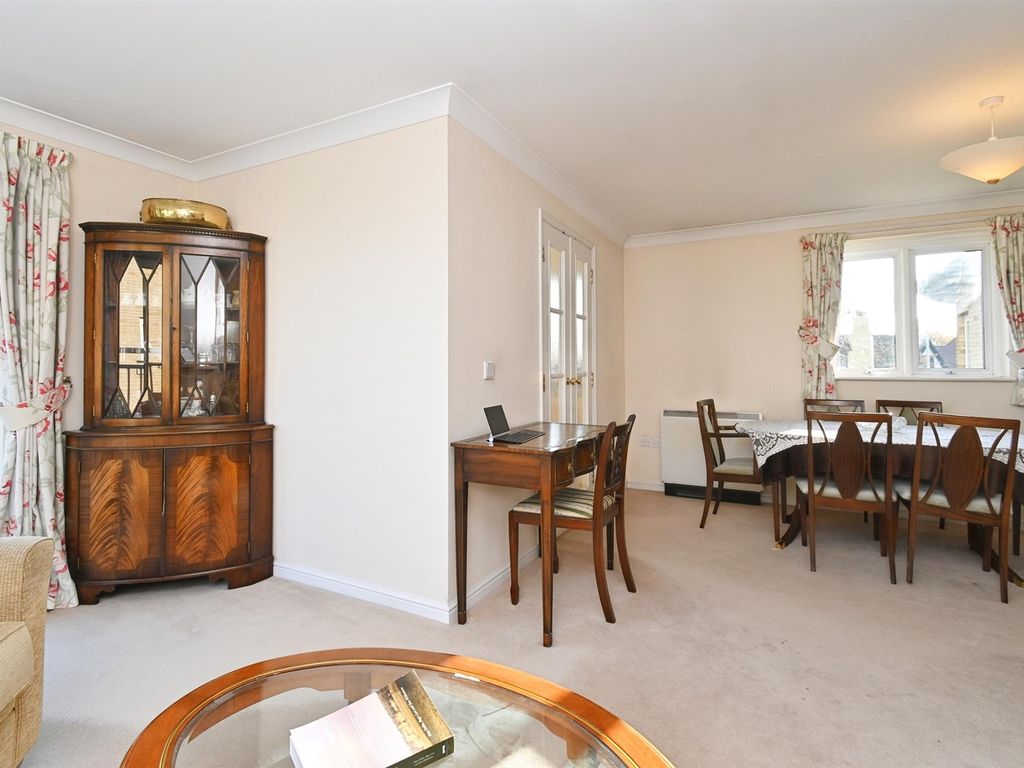 1 bed flat for sale in Earlham Road, Norwich NR2, £140,000