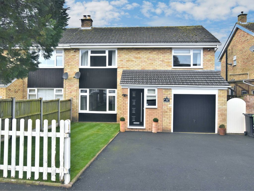 4 bed semi-detached house for sale in Sherwood Crescent, Market Drayton TF9, £265,000
