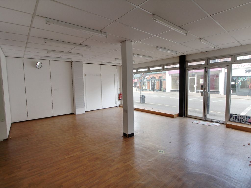 Retail premises for sale in Victoria Road, Horley RH6, £600,000
