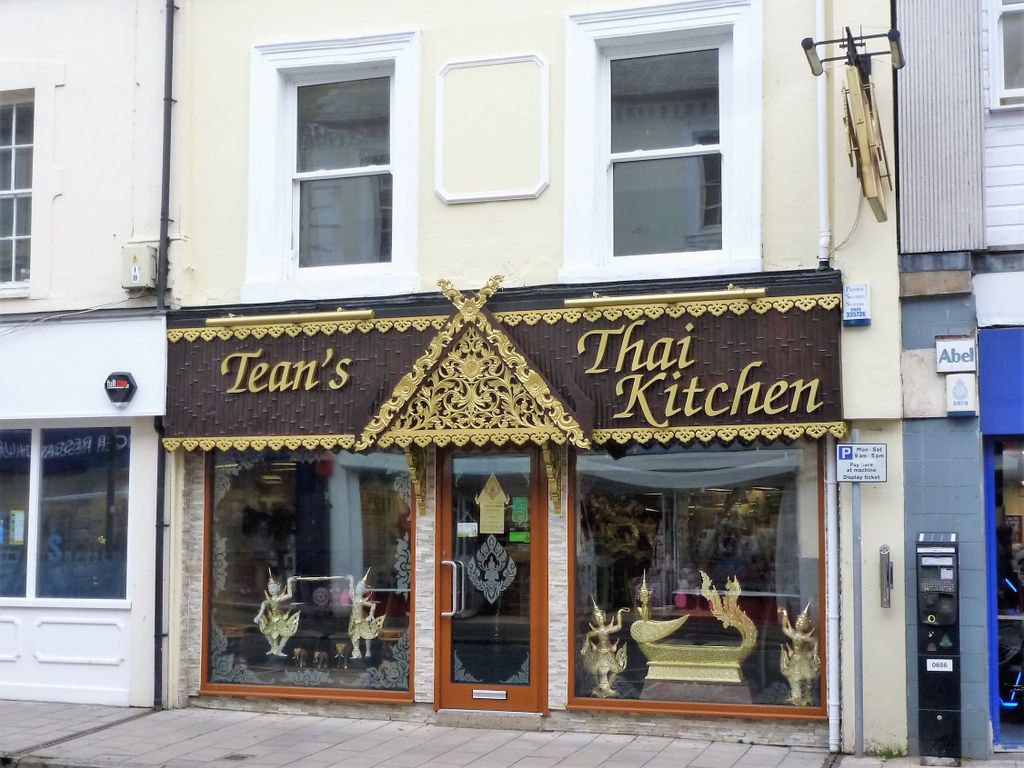 Restaurant/cafe for sale in Newton Abbot, Devon TQ12, £600,000