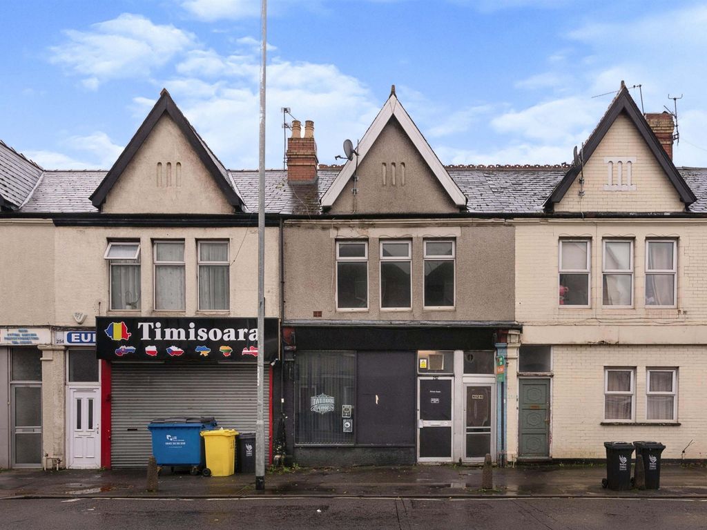 2 bed property for sale in Corporation Road, Newport NP19, £170,000