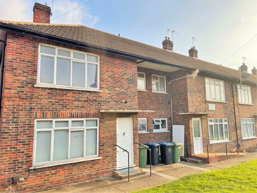 1 bed flat for sale in Alperton, Middlesex HA0, £285,000