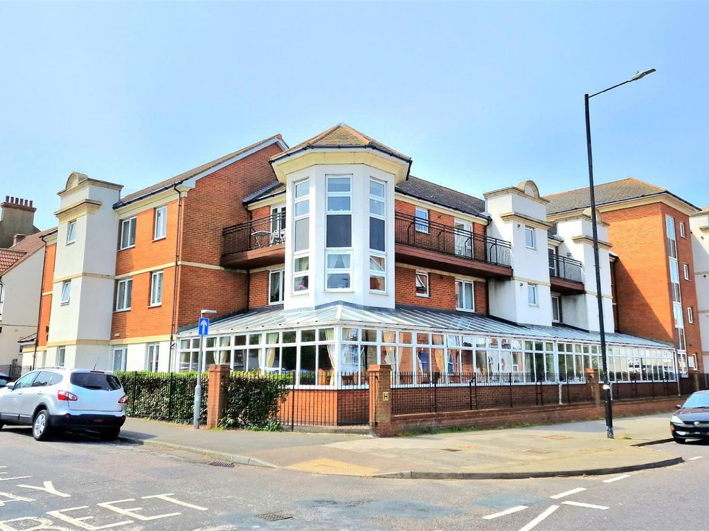 1 bed flat for sale in Darwin Court, Harold Road, Margate CT9, £72,500
