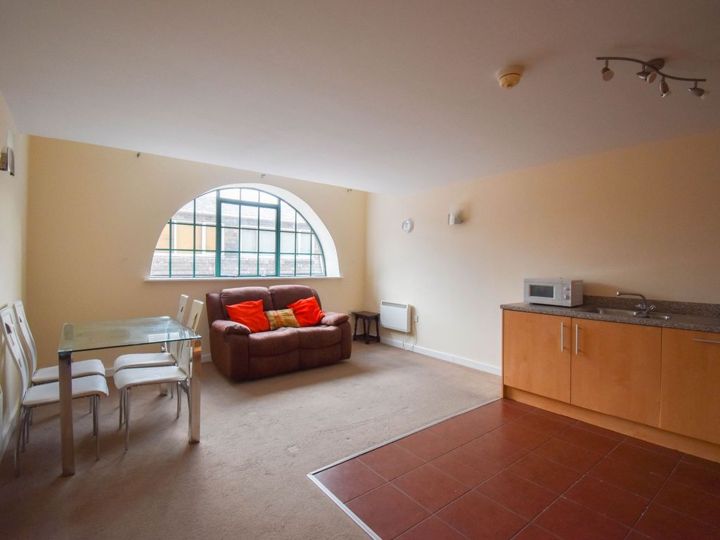 2 bed flat for sale in Alexandra House, Rutland Street, Leicester LE1, £120,000