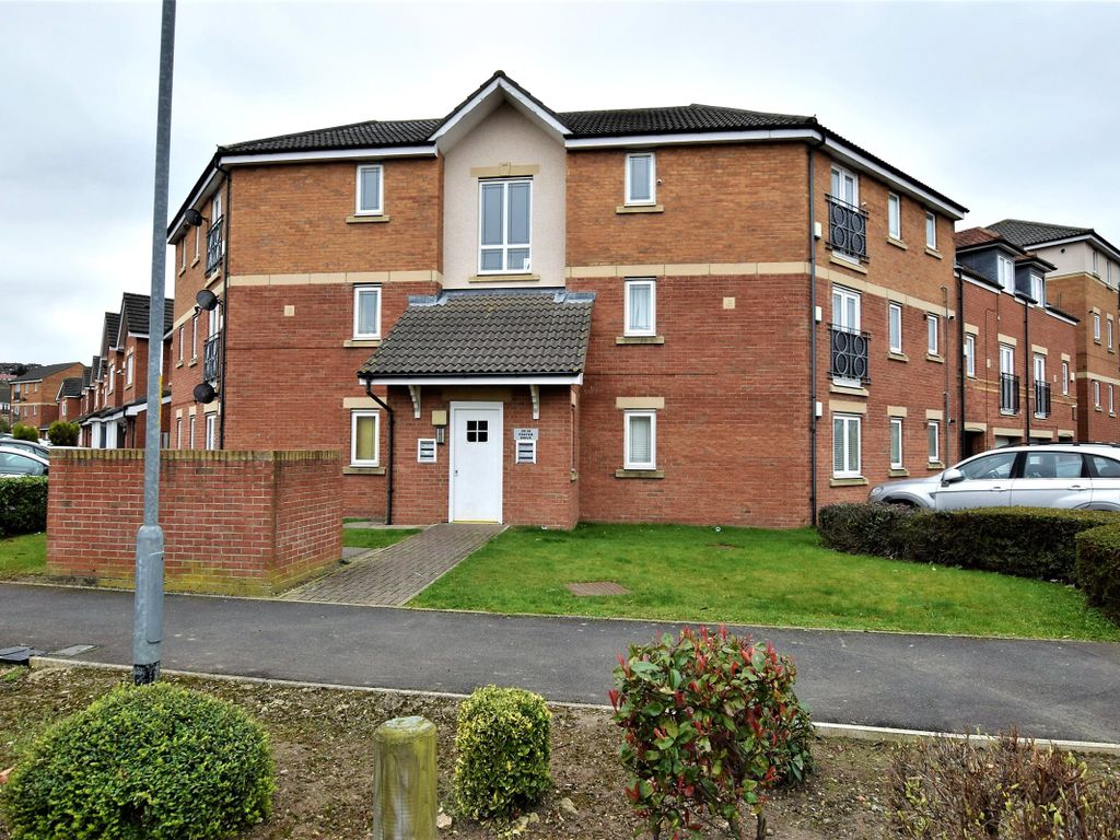 2 bed flat for sale in Foster Drive, St James Village, Gateshead NE8, £99,000