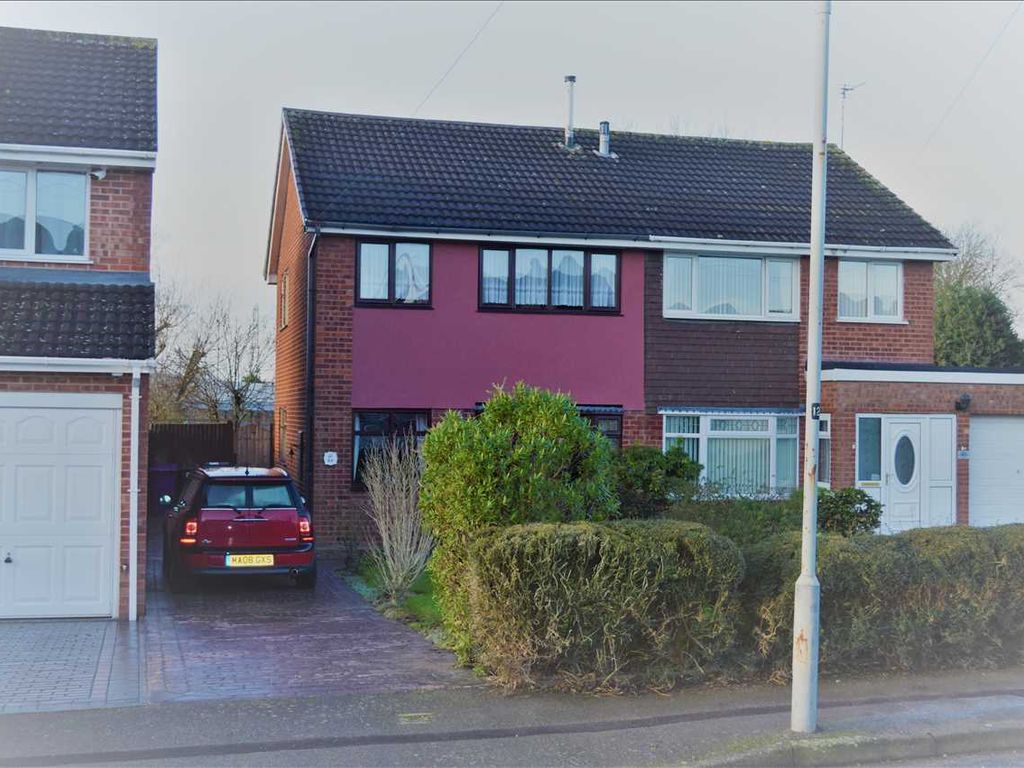3 bed semi-detached house for sale in Clanfield Avenue, Wednesfield, Wednesfield WV11, £199,995