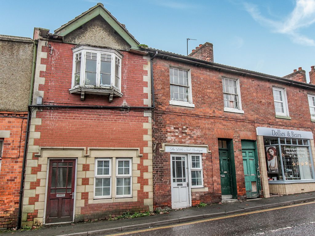 4 bed terraced house for sale in Warminster Road, Westbury BA13, £230,000