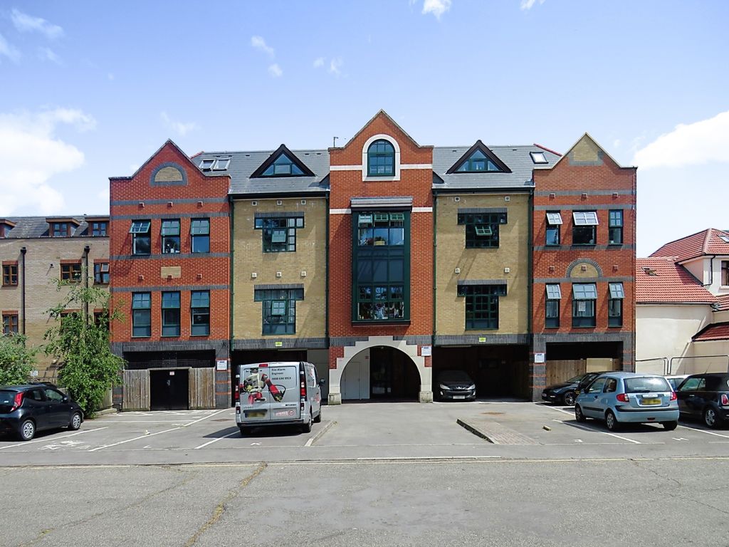 1 bed flat for sale in St. Marys Place, Southampton SO14, £130,000