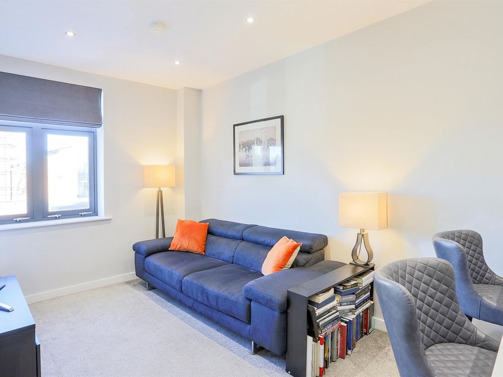 1 bed flat for sale in Foss Islands Road, York YO31, £185,000