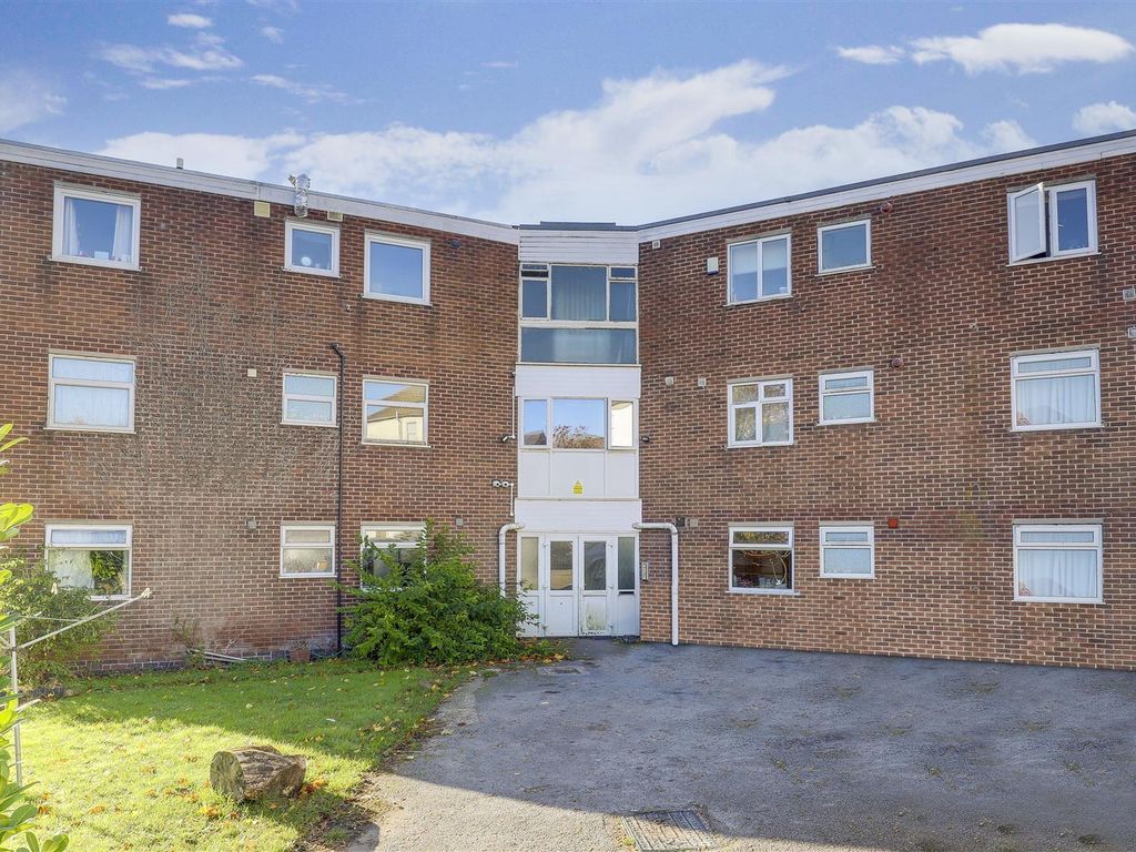 1 bed flat for sale in Milford Court, Daybrook, Nottinghamshire NG5, £50,000