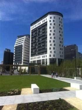 1 bed flat for sale in The Hive, 7 Masshouse Plaza, Birmingham, West Midlands 5Jn, UK B5, £175,000