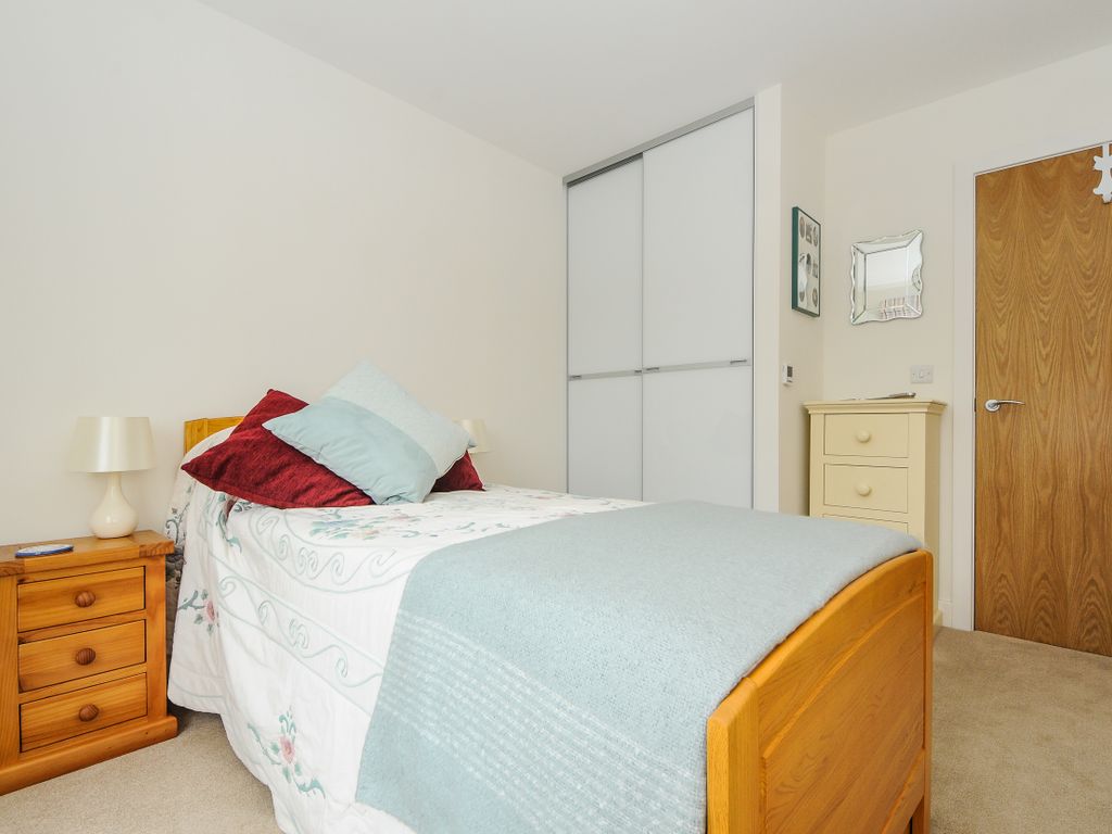 2 bed flat for sale in Summerley Gate, Felpham PO22, £325,000