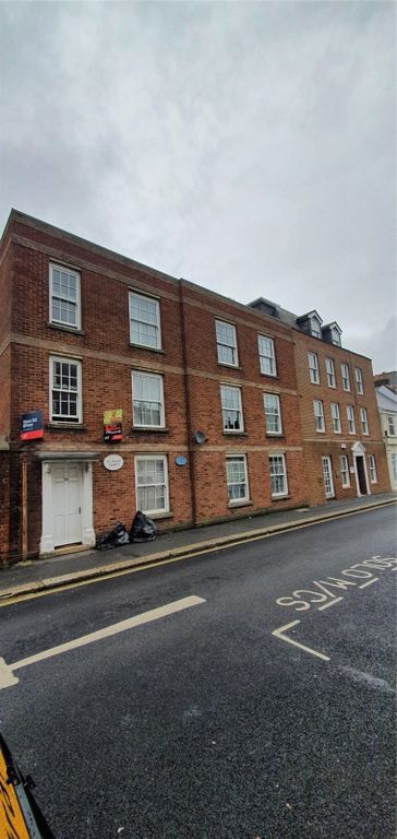 1 bed flat for sale in St. James Court, 52 Lugley Street, Newport, Isle Of Wight PO30, £72,000