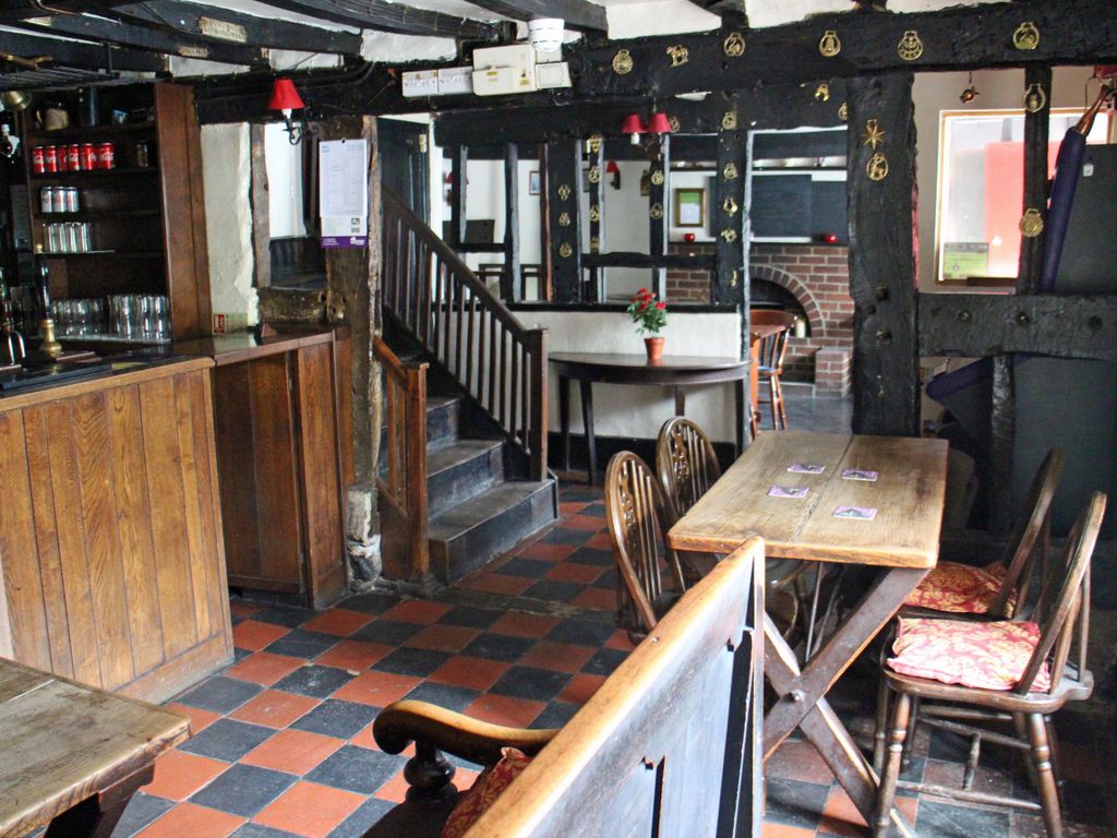Pub/bar for sale in Llangynog, Oswestry SY10, £495,000