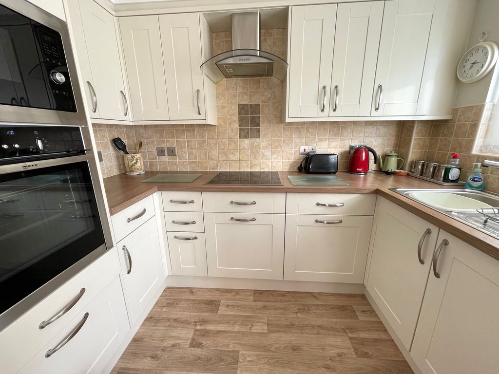 1 bed property for sale in West End, Southampton SO30, £139,950