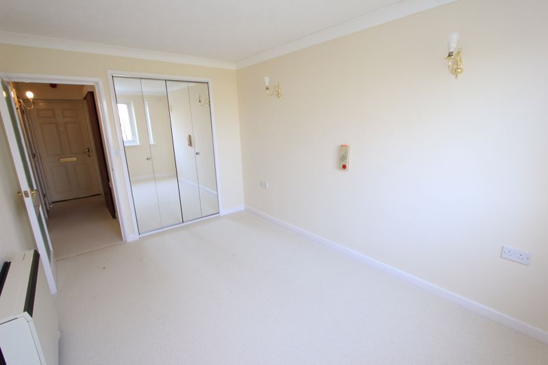 1 bed property for sale in Penrhyn Avenue, Rhos On Sea, Colwyn Bay LL28, £44,950