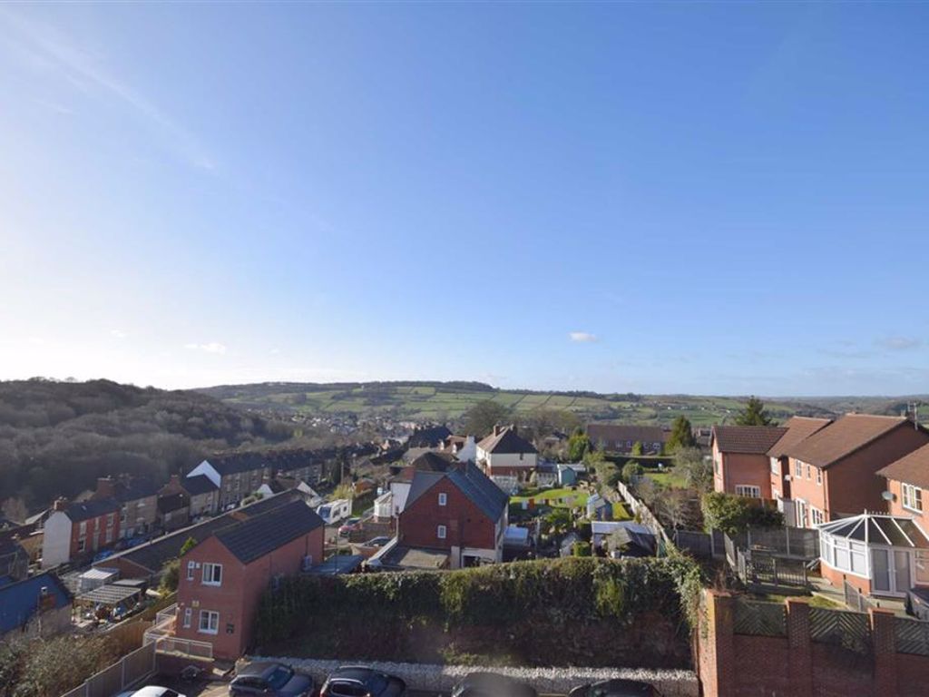 2 bed flat for sale in Ladywell View, Springwood View, Belper DE56, £160,000