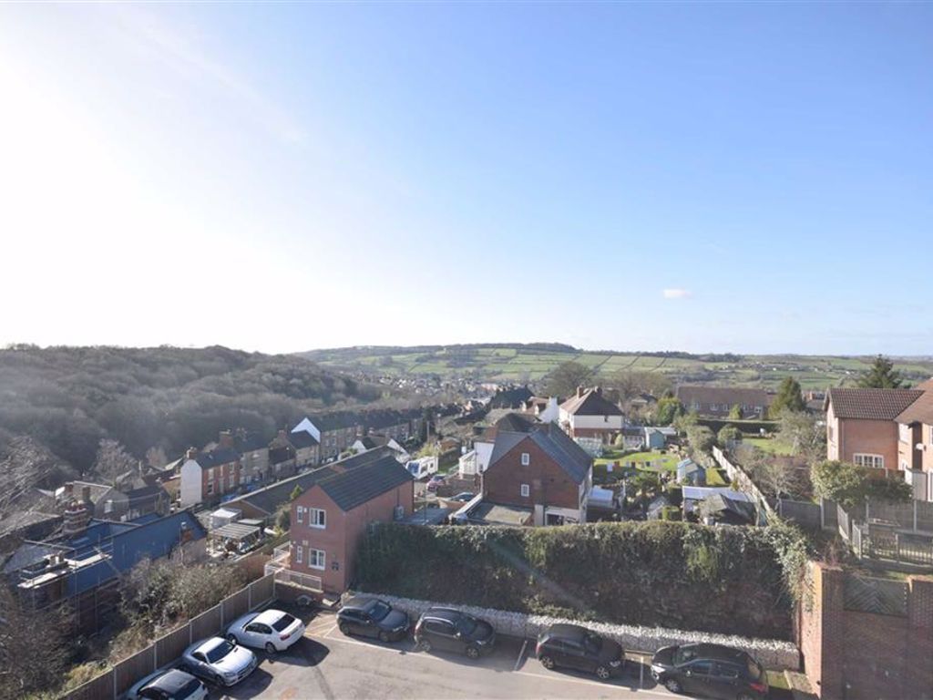 2 bed flat for sale in Ladywell View, Springwood View, Belper DE56, £160,000