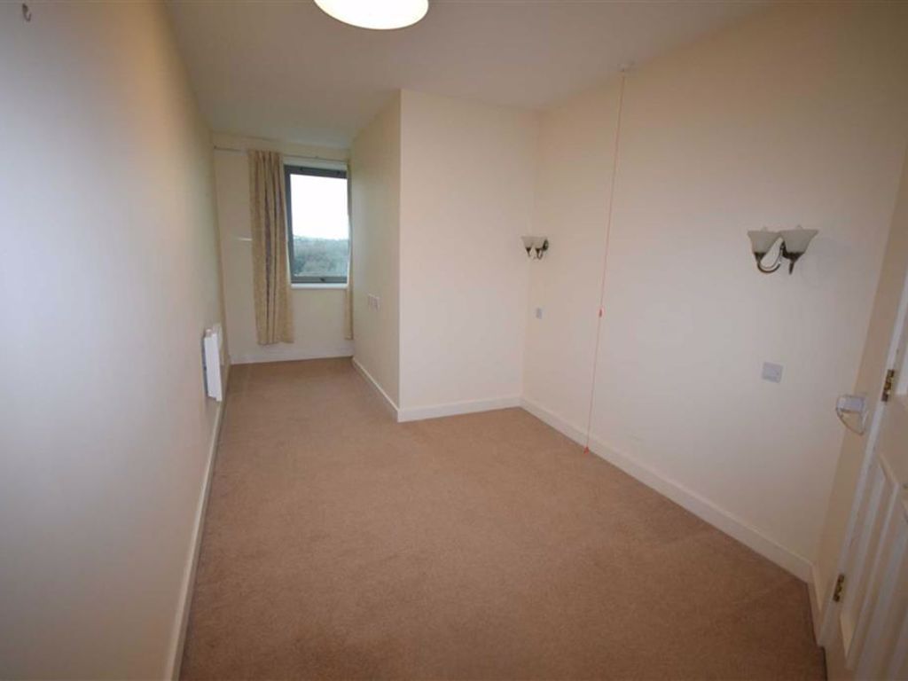 2 bed flat for sale in Ladywell View, Springwood View, Belper DE56, £160,000