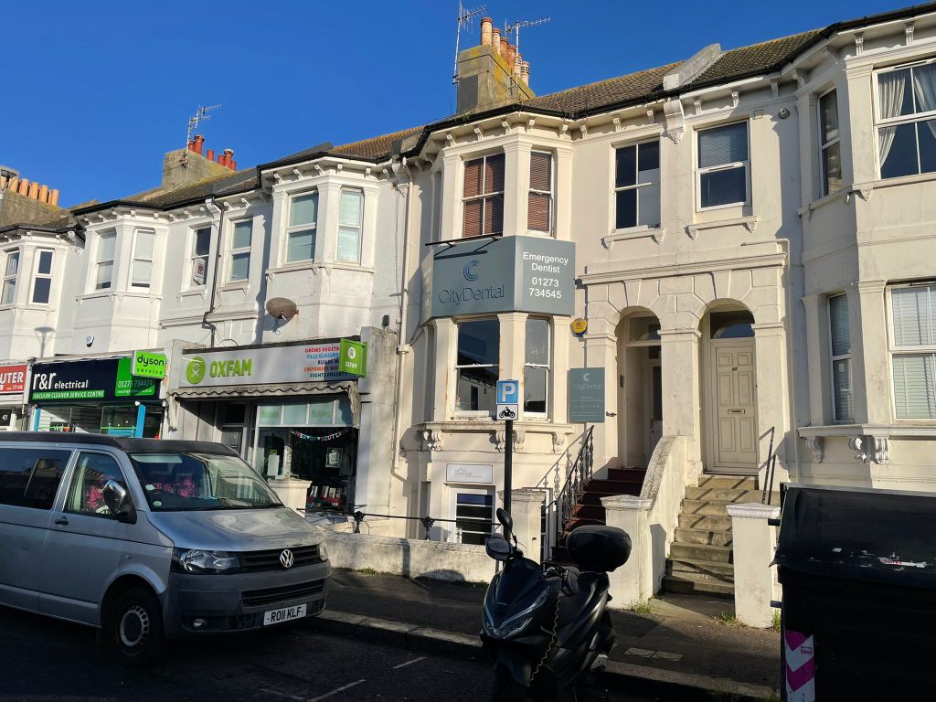Retail premises for sale in Blatchington Road, Hove BN3, £425,000