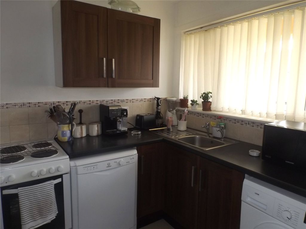 3 bed flat for sale in Reading Street, Liverpool, Merseyside L5, £70,000