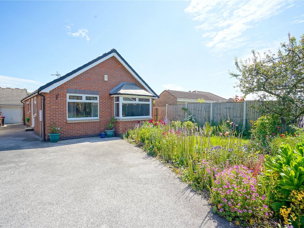 3 bed bungalow for sale in Victoria Way, Maltby, Rotherham S66, £265,000
