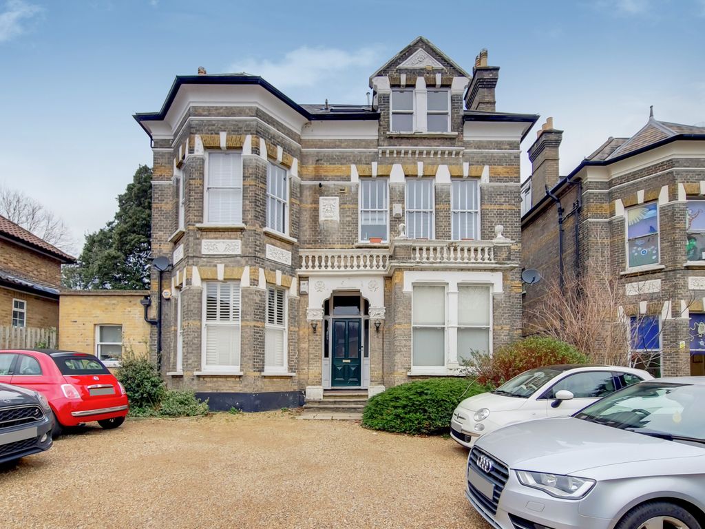 1 bed flat for sale in Harold Road, Crystal Palace, London, Greater London SE19, £180,000