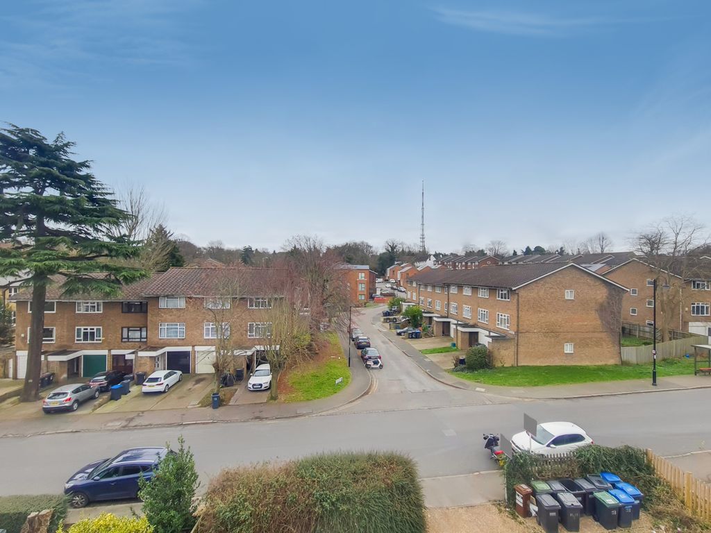 1 bed flat for sale in Harold Road, Crystal Palace, London, Greater London SE19, £180,000