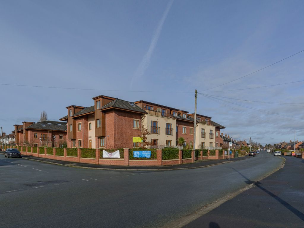 2 bed flat for sale in Mill House, Nantwich, Cheshire CW5, £90,000