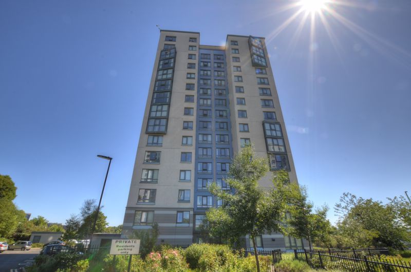 2 bed flat for sale in The Cedars, Park Road, Cruddas Park, Newcastle Upon Tyne NE4, £75,000