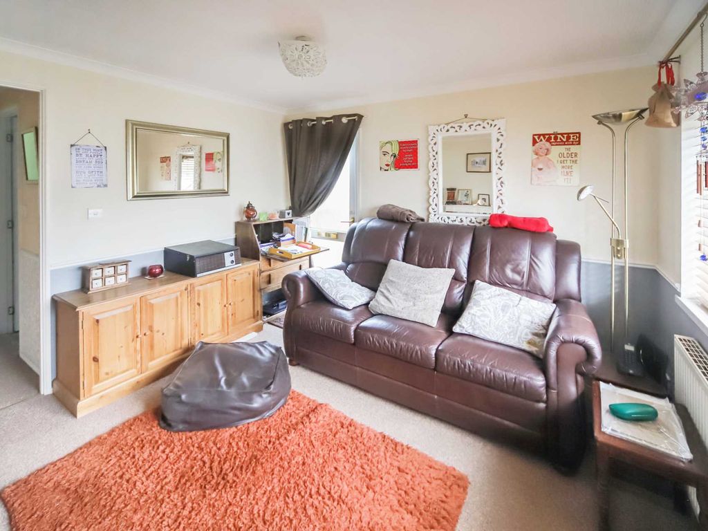 2 bed mobile/park home for sale in Beech Park, Chesham Road, Tring HP23, £139,000