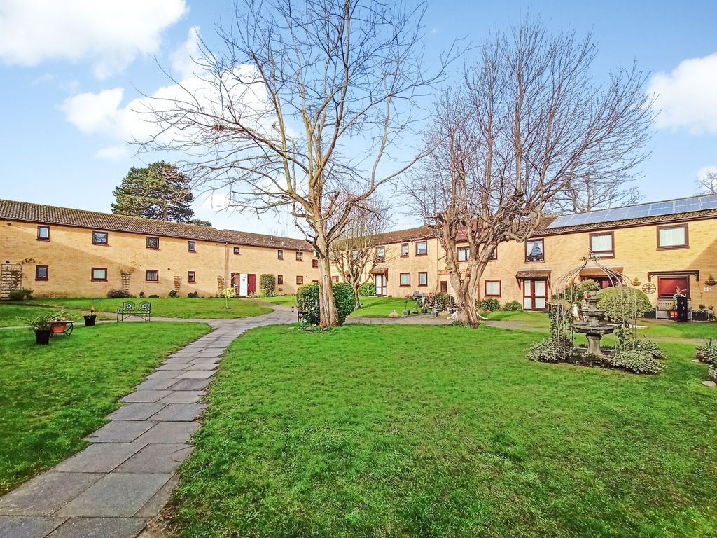 1 bed flat for sale in Flat 12, Joseph Conrad House, Bishops Way, Canterbury, Kent CT2, £70,000