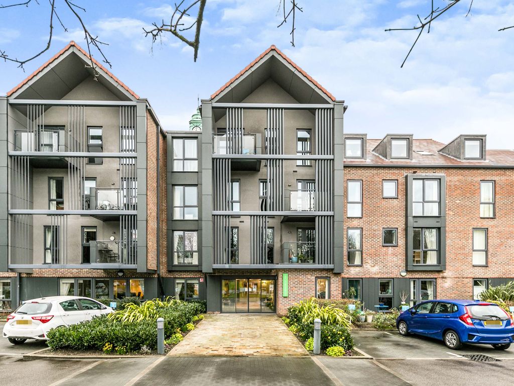 1 bed flat for sale in The Clockhouse, 140 London Road, Guildford, Surrey GU1, £220,000