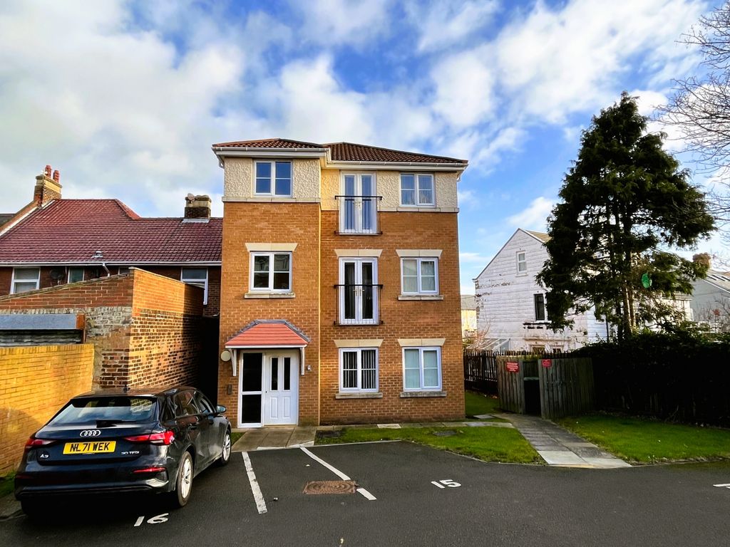 2 bed flat for sale in Burdon Court, Horden SR8, £59,950