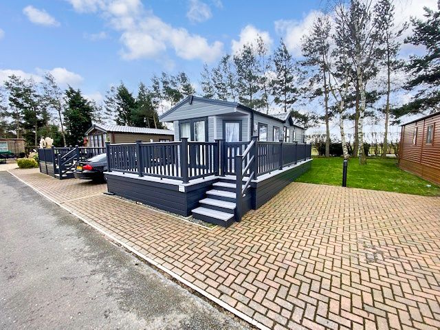 2 bed mobile/park home for sale in Delta Langford, Cliffe Country Lodges, Selby YO8, £89,995